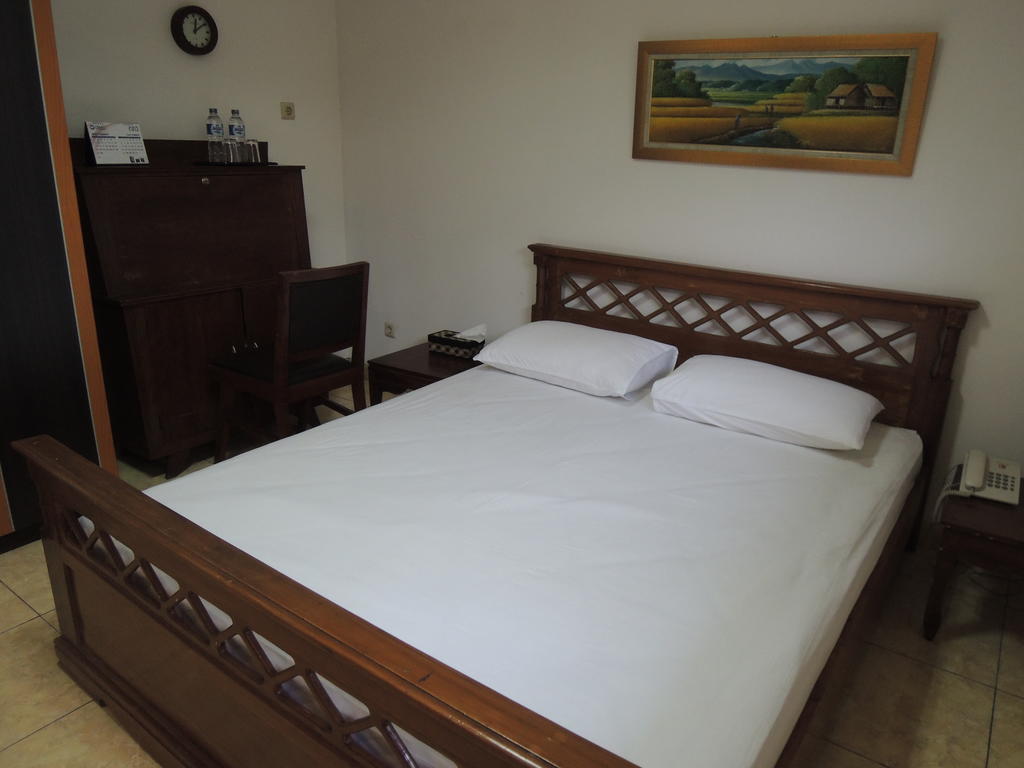 Rumah Polonia Guest House Dżakarta Pokój zdjęcie